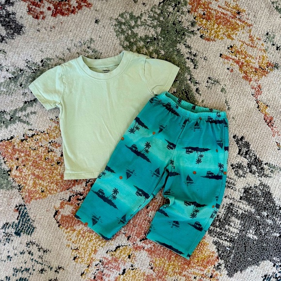 Gerber / Carter’s Baby Boy Tropical Pajamas Set Size 18 Months - Picture 2 of 8